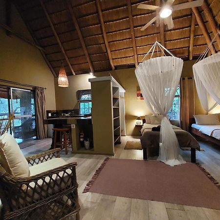 Mobola Lodge Mamono ภายนอก รูปภาพ